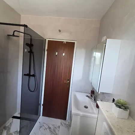 Lipovac Апартаменты